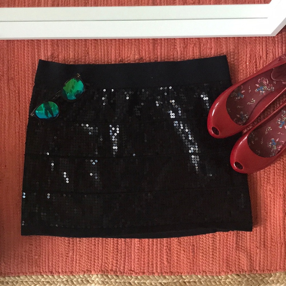 Forever 21 | Black Sequin Mini Skirt
